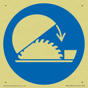 Mandatory: Use table saw adjustable guard